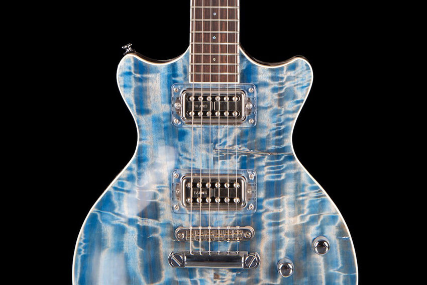 AQUAFAN4-chitarra-elettrica-artigianale-liuteria-radica-pioppo-Shank-Instruments-tv-jones chitarra-elettrica-liuteria-milano-tv-jones-powertron