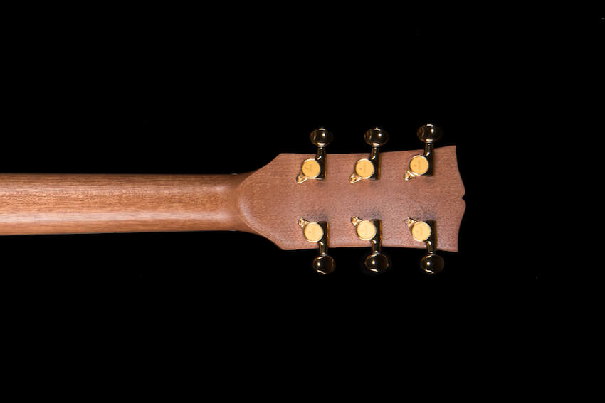 cookie-6-chitarra-archtop-acero-marezzato-liuteria Chitarra archtop jazz liuteria Shank Instruments Milano