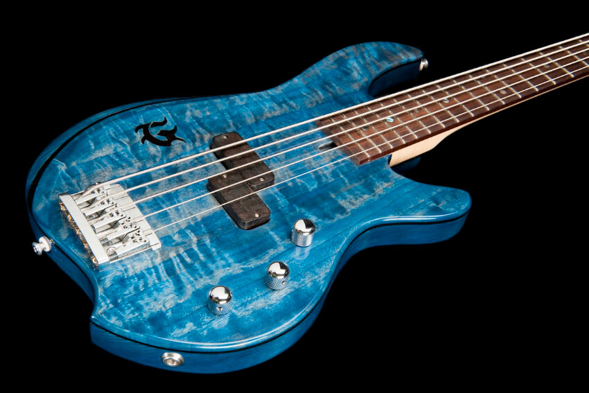 gbass-3-basso-elettrico-liuteria-pioppo-intarsio gbass-basso-elettrico-liuteria-milano-intarsio