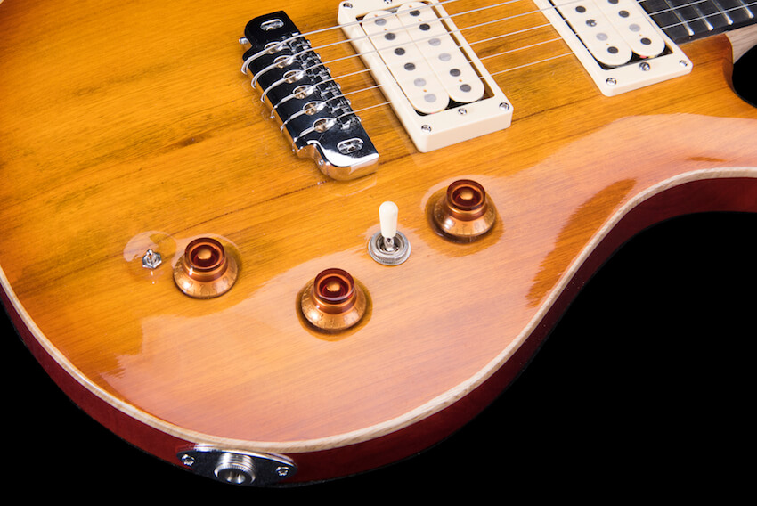 velvet-5-chitarra-prs-replica-custom-korina