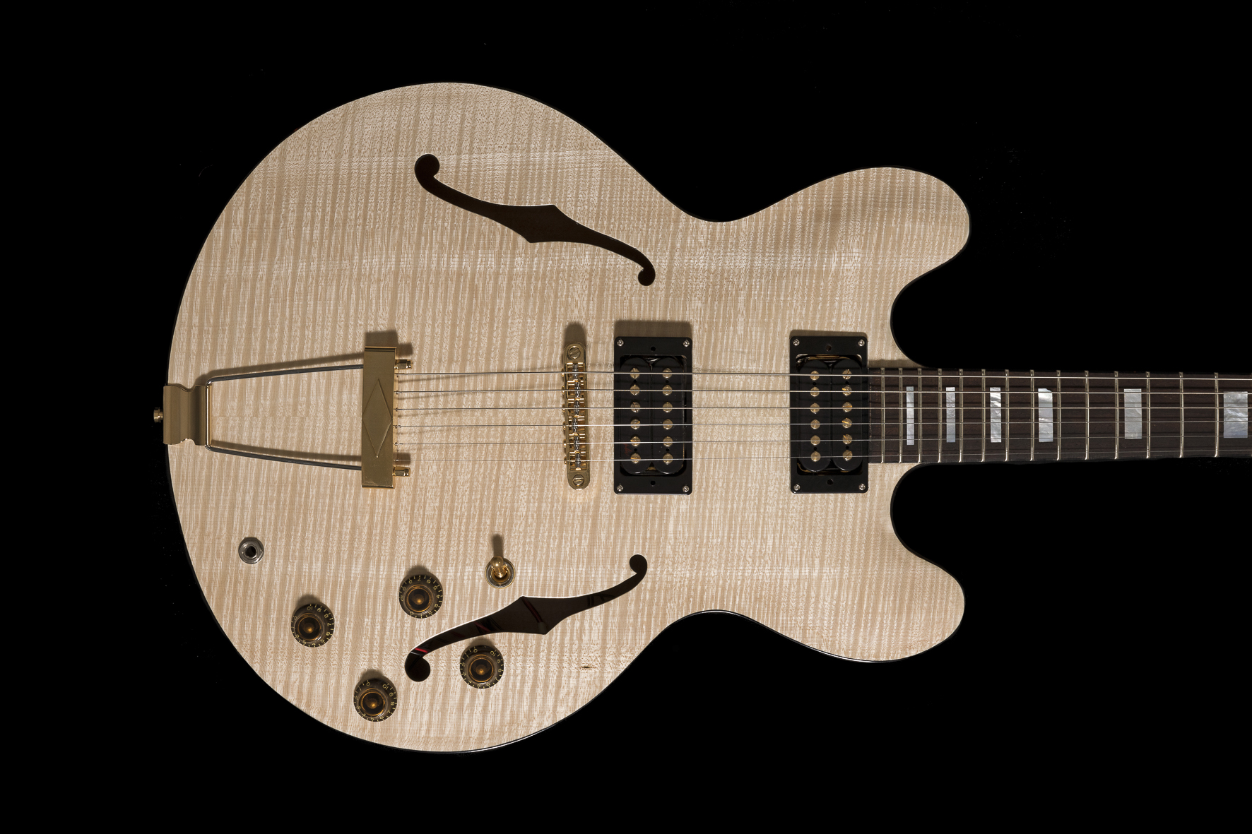 shank-instruments-es335-chitarra-fatta-a-mano-liuteria-acero-marezzato-custom-4 shank-instruments-gibson-es-335-style-flamed-maple-hand-carved-top