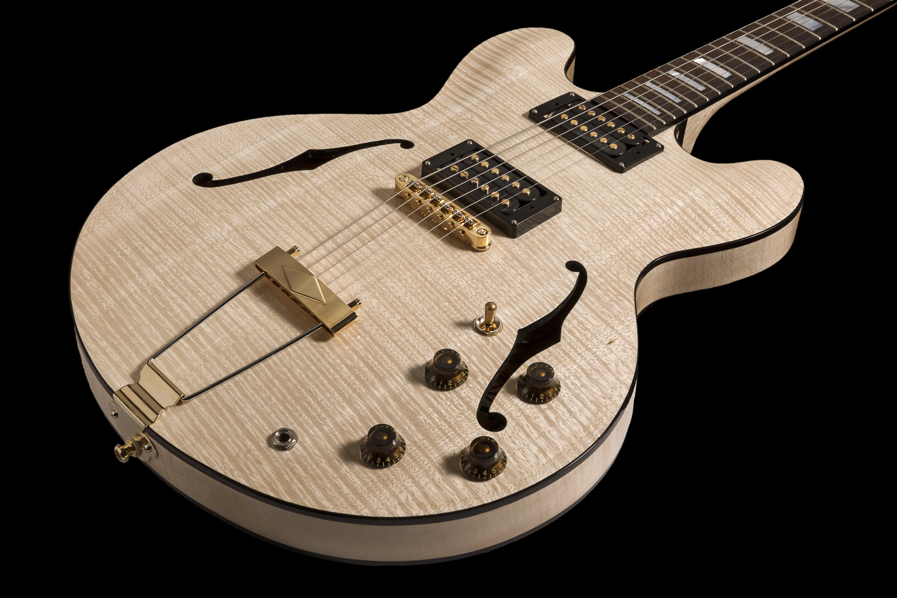 shank-instruments-es335-chitarra-fatta-a-mano-liuteria-acero-marezzato-custom-6 shank-instruments-gibson-es-335-style-flamed-maple-hand-carved-top