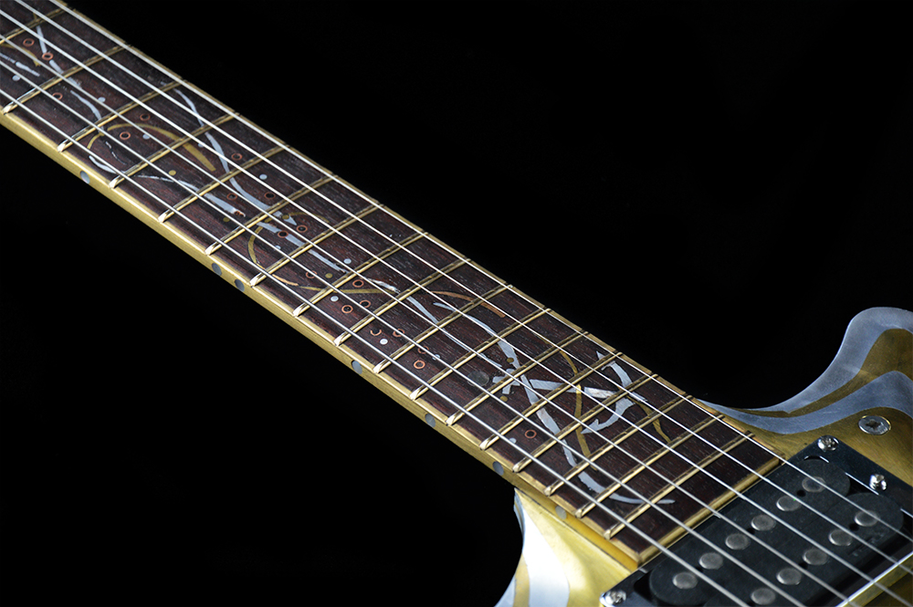 shank-instruments-liuteria-milano-chitarra-ottone-alluminio-brass-aluminium-chitarra-guitar-hand-made