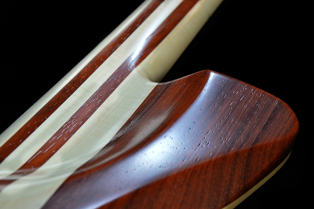 shank-instruments-basso-neck-thru-5-corde-padouk-nordstrand-liuteria-milano-italy-hand-made basso-elettrico-5-corde-liuteria-milano-neck-thru-padouk-nordstrand
