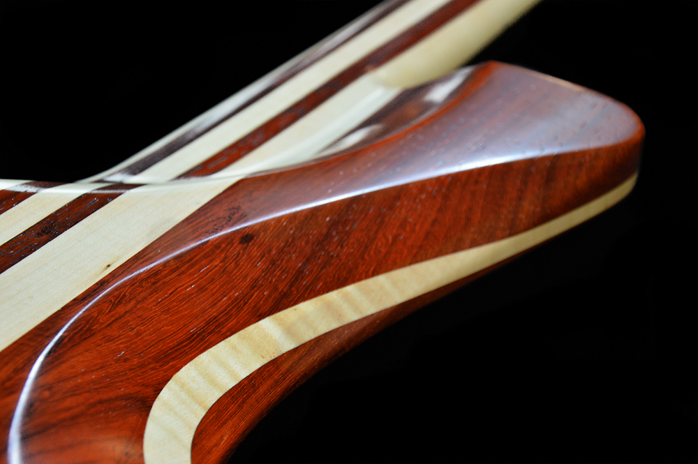 shank-instruments-basso-neck-thru-5-corde-padouk-nordstrand-liuteria-milano-italy-sporty basso-elettrico-5-corde-liuteria-milano-neck-thru-padouk-nordstrand