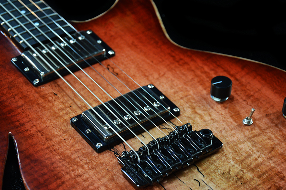 Shank-Instruments-liuteria-milano-chitarra-custom-acero-spalted-mogano-Ground-Custom-emanuele-D'Alò