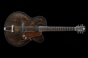 Chitarra archtop jazz liuteria Shank Instruments Milano