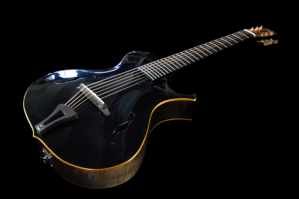 shank-instruments-luthiery-italy-emanuele-D'Alò-handcarved-acoustic-archtop-guitar-spruce-ash