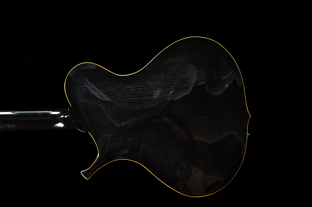 shank-instruments-milano-emanuele-d'alò-chitarra-archtop-acustica-nera
