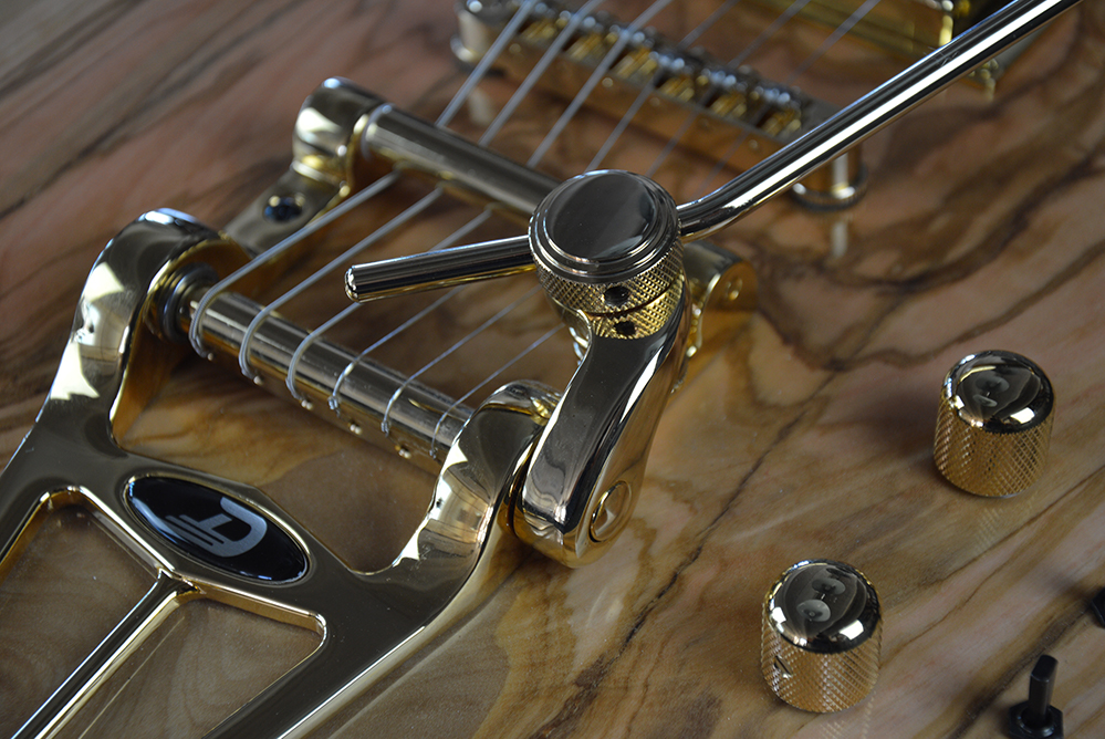 shank-instruments-liuteria-milano-chitarra-legno-ulivo-emanuele-d'alò-ground-custom-duesemberg