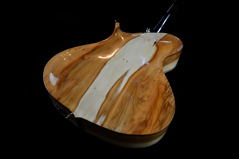shank-instruments-acoustic-archtop-guitar-tangier-habibi-emanuele-dalò-liuteria-milano-yew-carved