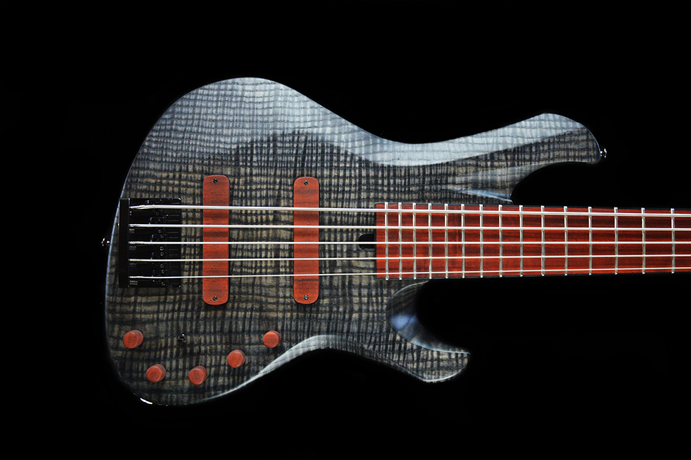 shank-instruments-basso-elettrico-5-corde-liuteria-milano-elettronica-attiva-bartolini