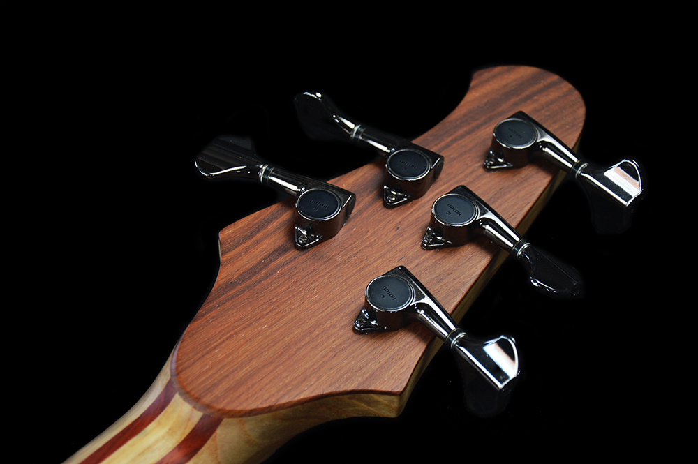 shank-instruments-basso-elettrico-5-corde-liuteria-milano-paletta