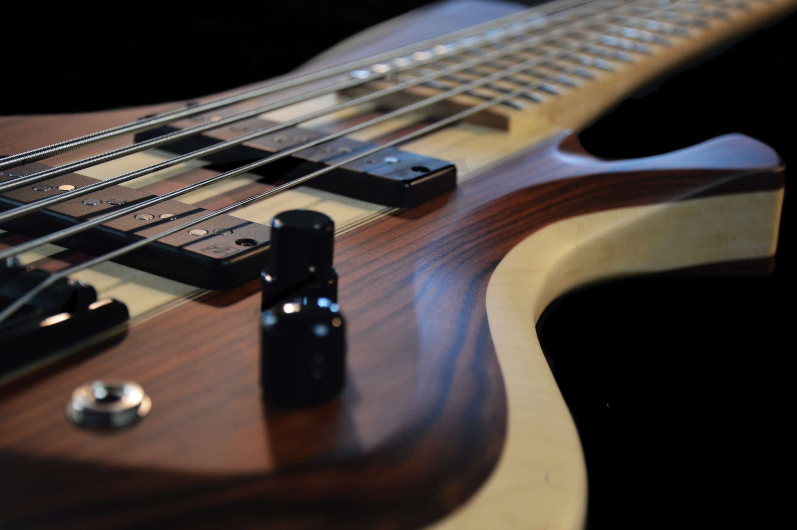 shank-instruments-luthiery-bass-neck-thru-5-strings-kingwood-maple-italian-luthier