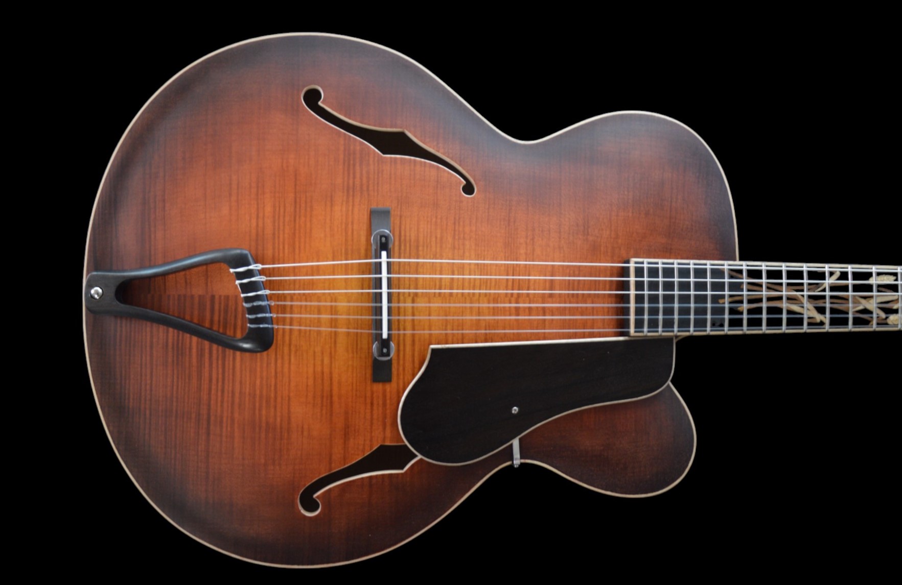shank-instruments-chitarra-archtop-corde-nylon-liuteria-milano-vendita-acero-marezzato-jazz