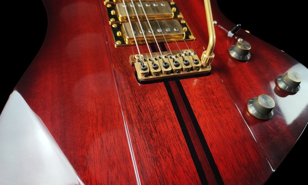 shank-instruments-stratocaster-firebird-liuteria-mogano-neckthru-ebano-VT1-3-pickup-rossa