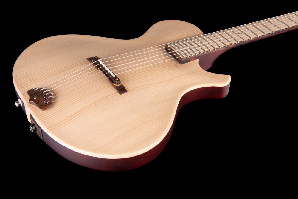 shank-instruments-chitarra-liuteria-corde-nylon-abete-piezo-vendita-milano-paradis-avalon