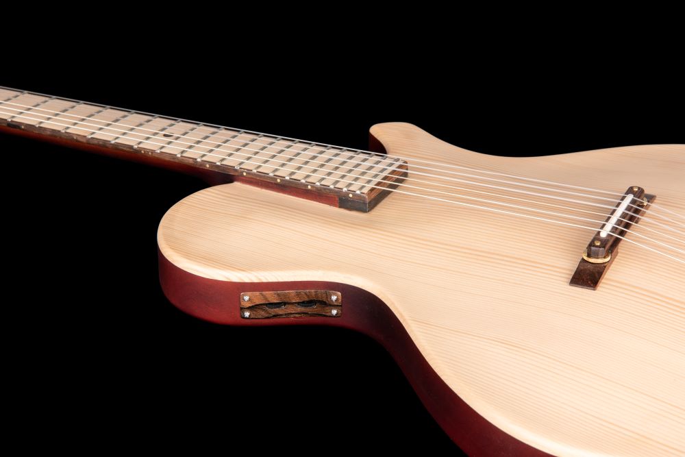 shank-instruments-chitarra-liuteria-corde-nylon-abete-vendita-milano-paradis-avalon-ground-custom-rozzano