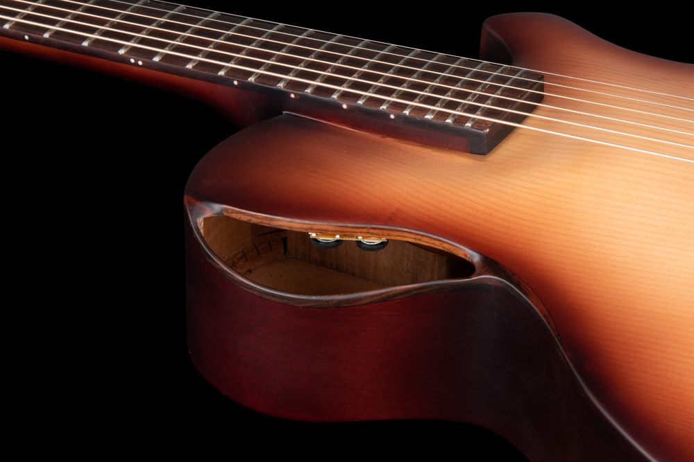 shank-instruments-milano-chitarra-archtop-acustica-liuteria-soundport-buca-ascolto-laterale