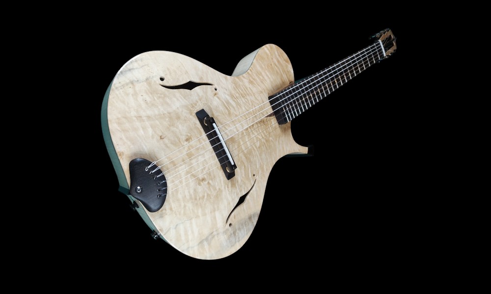 shank-instruments-milano-chitarra-liuteria-archtop-acustica-corde-nylon-vendita-emanuele-D'Alò-custom-classica