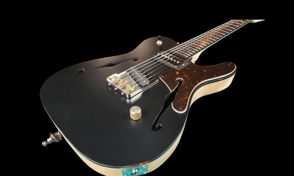 shank-instruments-telecaster-liuteria-thinline-nera-milano-emanuele-d'alò-ground-custom-chitarra-italy-made