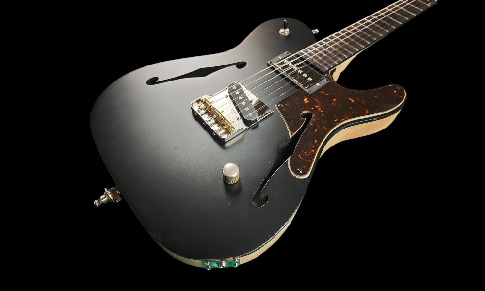 shank-instruments-telecaster-liuteria-thinline-nera-milano-emanuele-d'alò-ground-custom-chitarra-nera