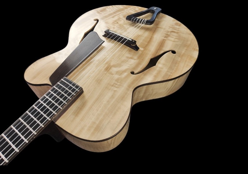 shank-instruments-chitarra-archtop-jazz-corde-nylon-liuteria-vendita-milano
