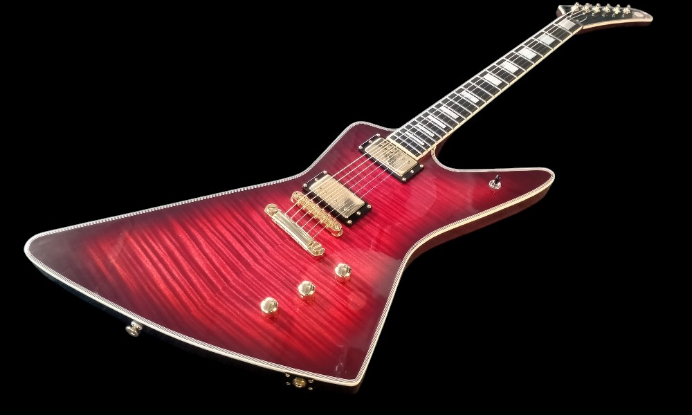 shank-instruments-milano-gibson-explorer-liuteria-acero-fiammato-vendita-custom-shop